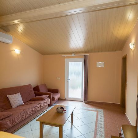 Apartments Kori Фунтана Екстериор снимка