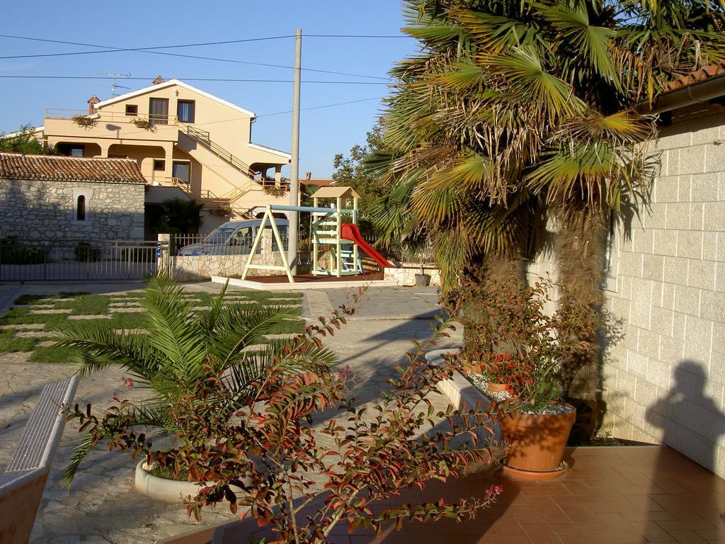 Apartments Kori Фунтана Екстериор снимка