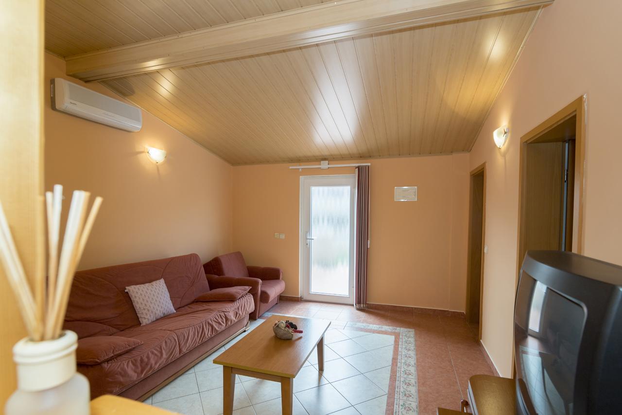 Apartments Kori Фунтана Екстериор снимка
