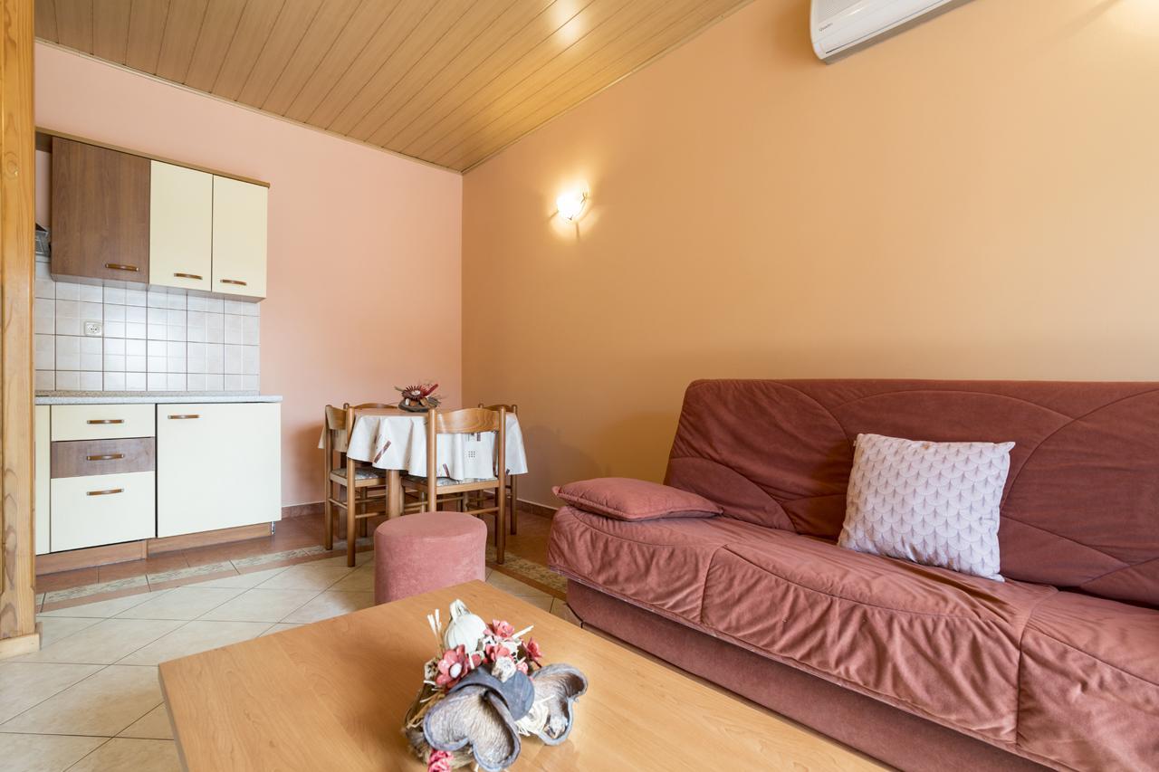 Apartments Kori Фунтана Екстериор снимка
