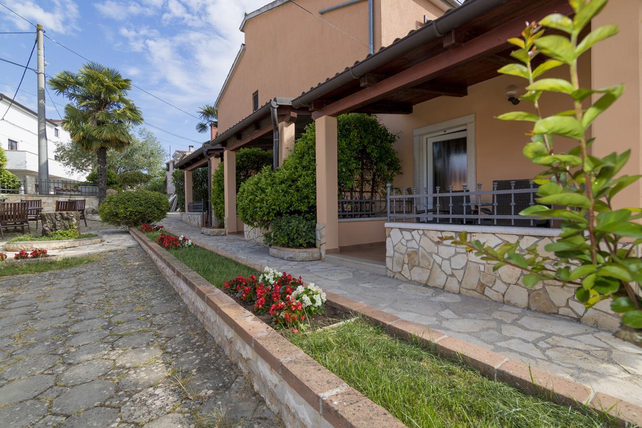 Apartments Kori Фунтана Екстериор снимка