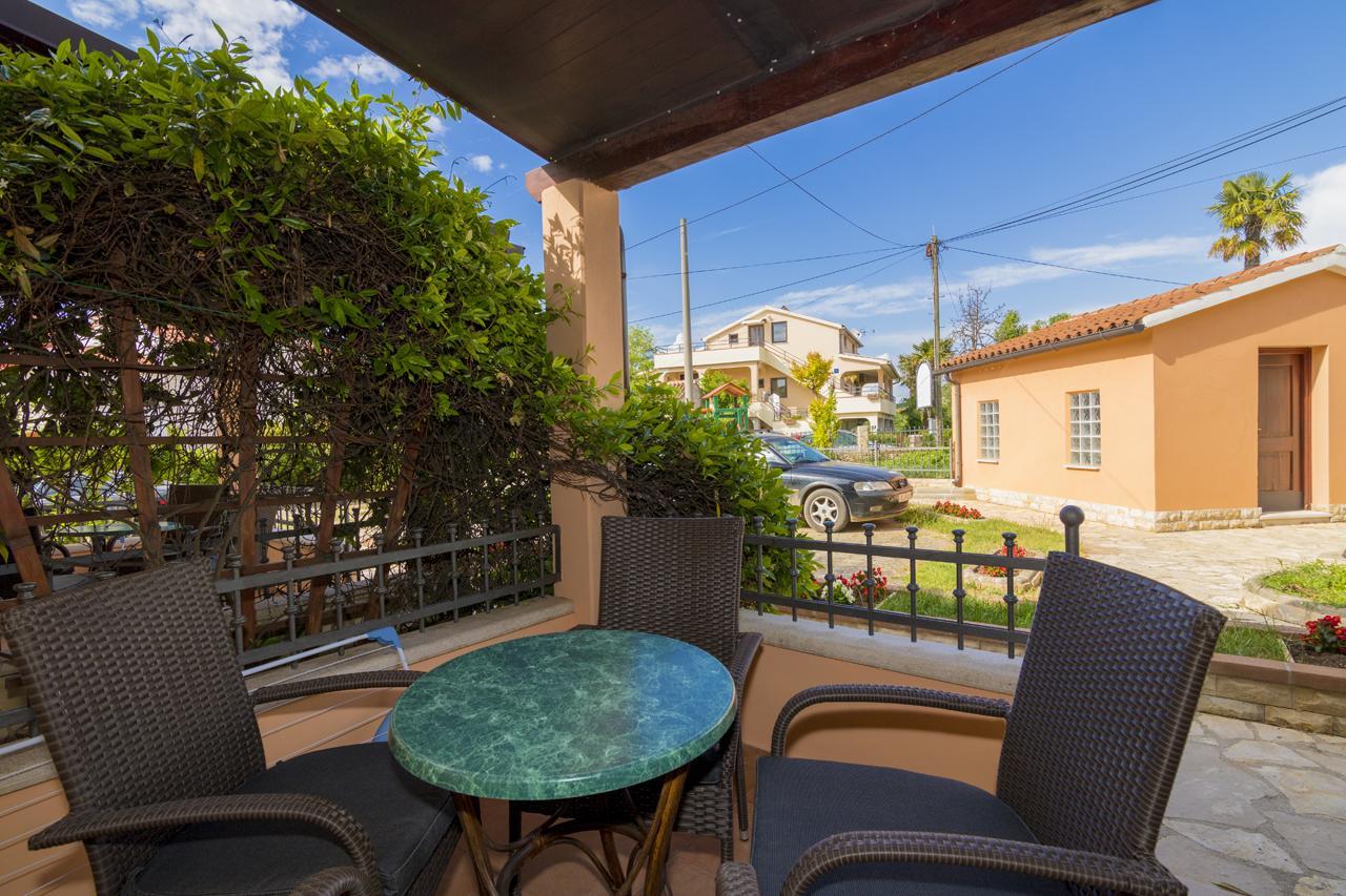 Apartments Kori Фунтана Екстериор снимка